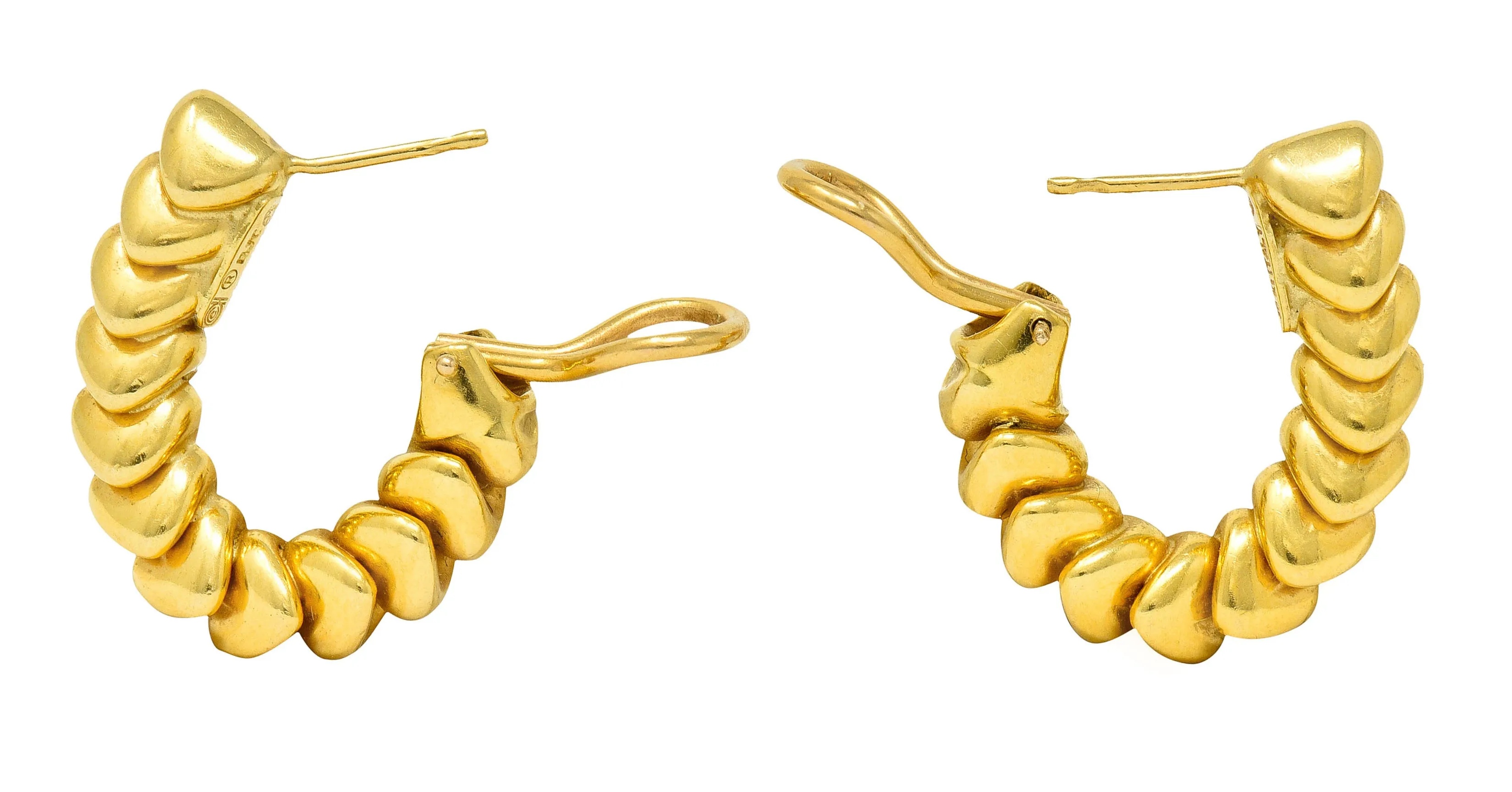 1970's Vintage Italian 18 Karat Gold Ribbed Hoop Earrings