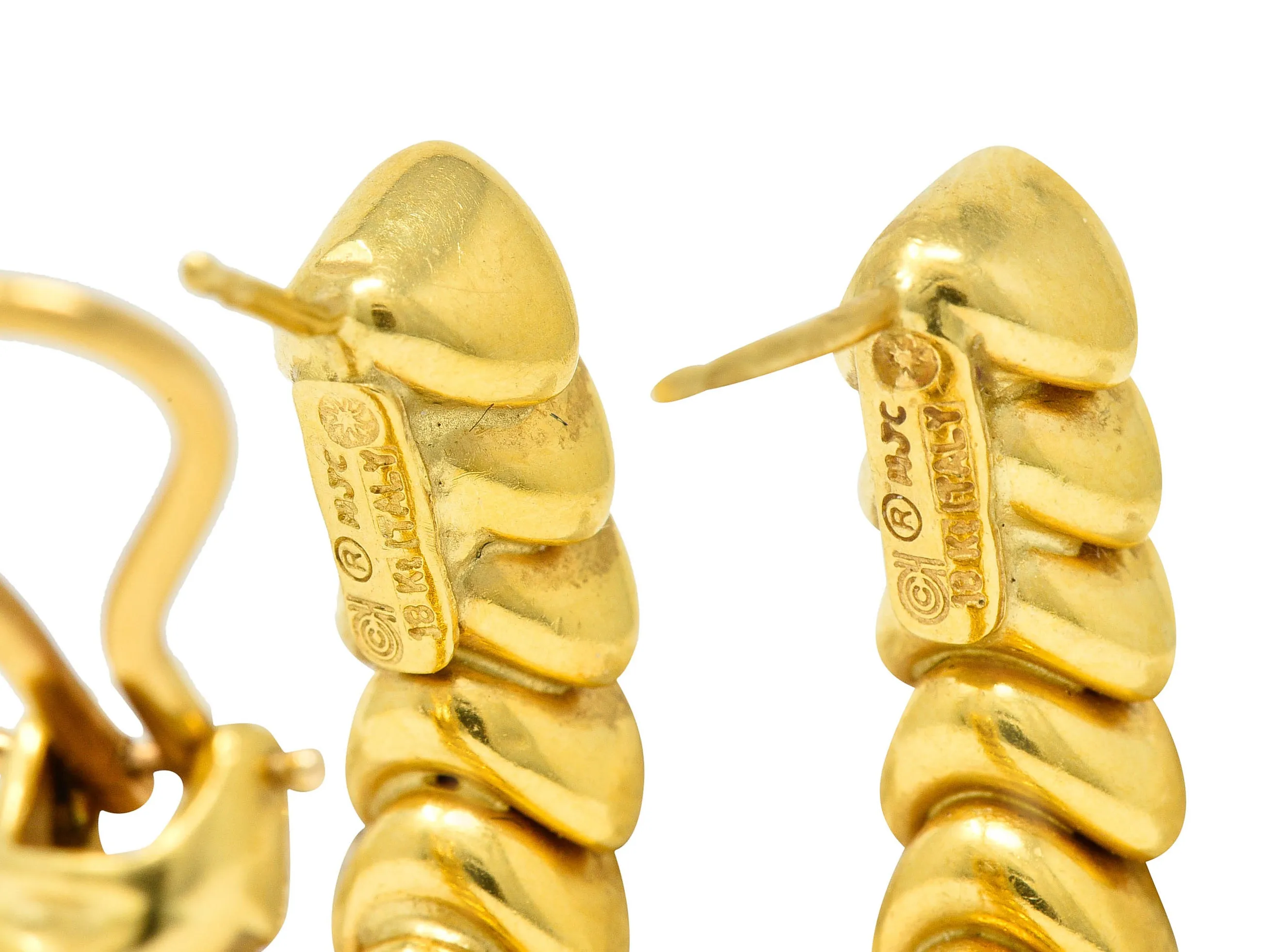 1970's Vintage Italian 18 Karat Gold Ribbed Hoop Earrings