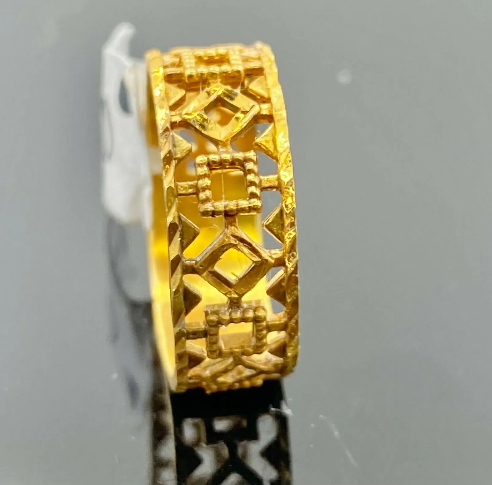 22k Ring Solid Gold Elegant Charm Ladies Pattern Cut Ring Size R2061 mon