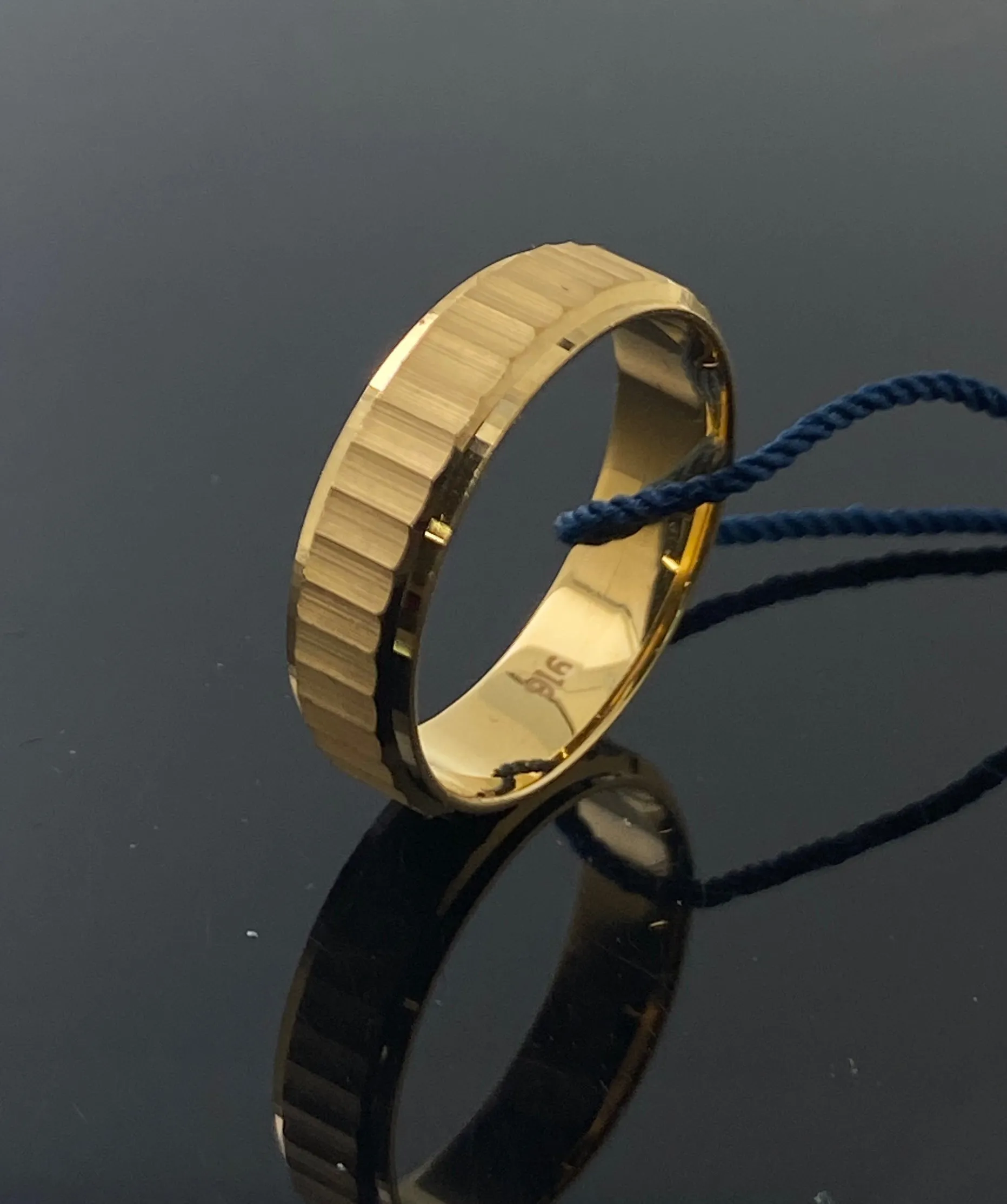 22k Solid Gold Elegant Indent Pattern Band 4590f