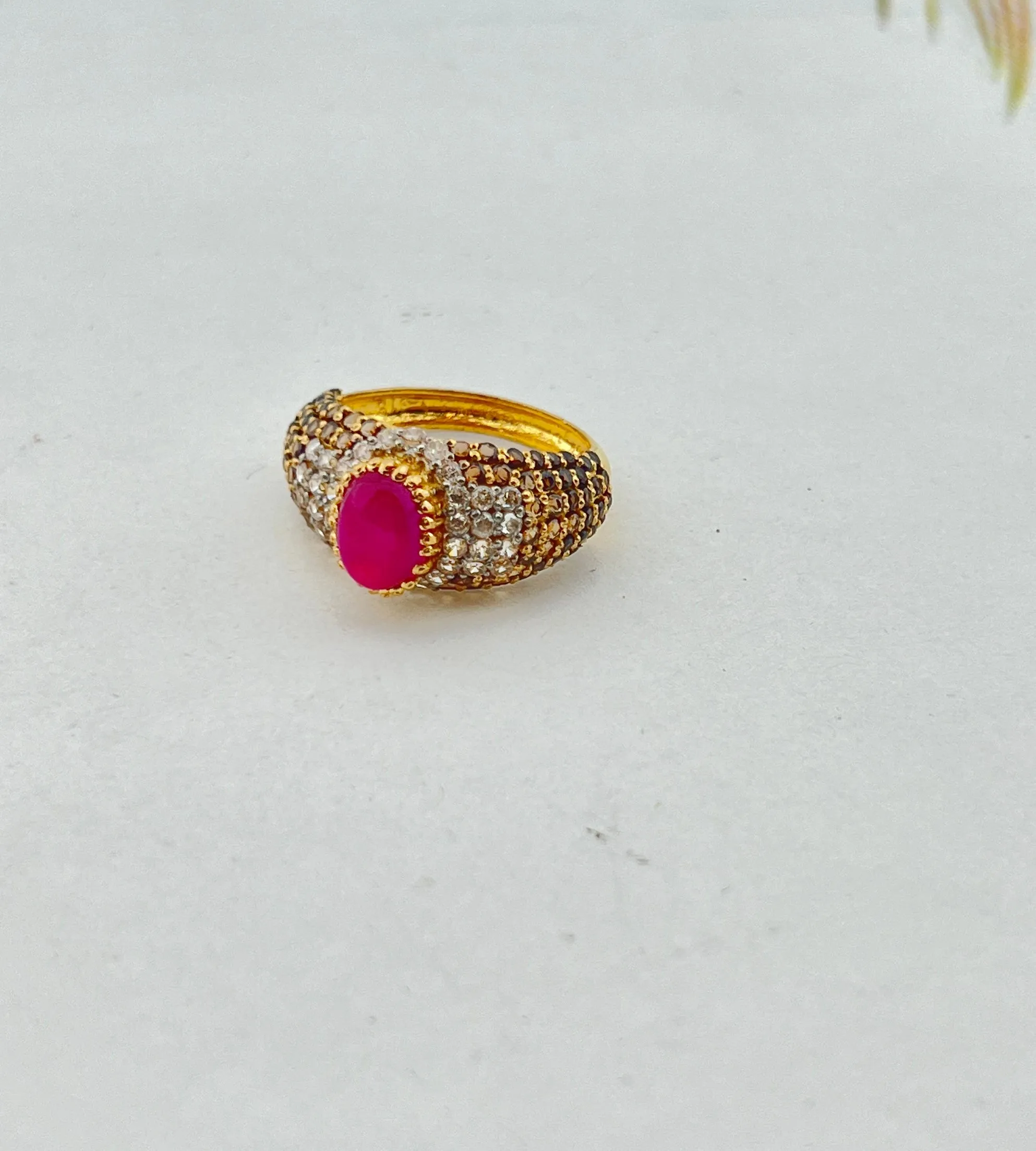 22K Solid Gold Elegant Stone Ring R8187