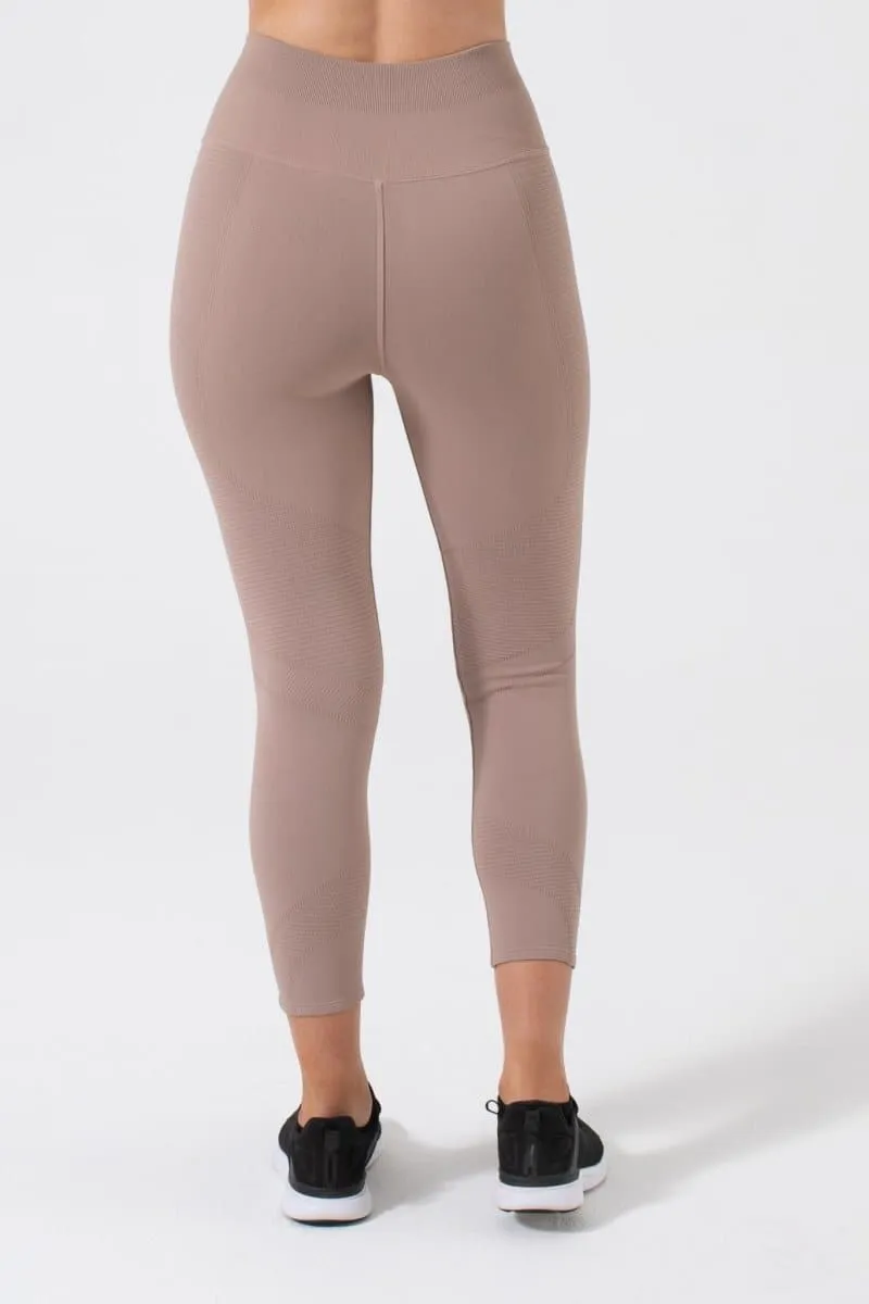 Body Engineered One By One 7/8 Legging