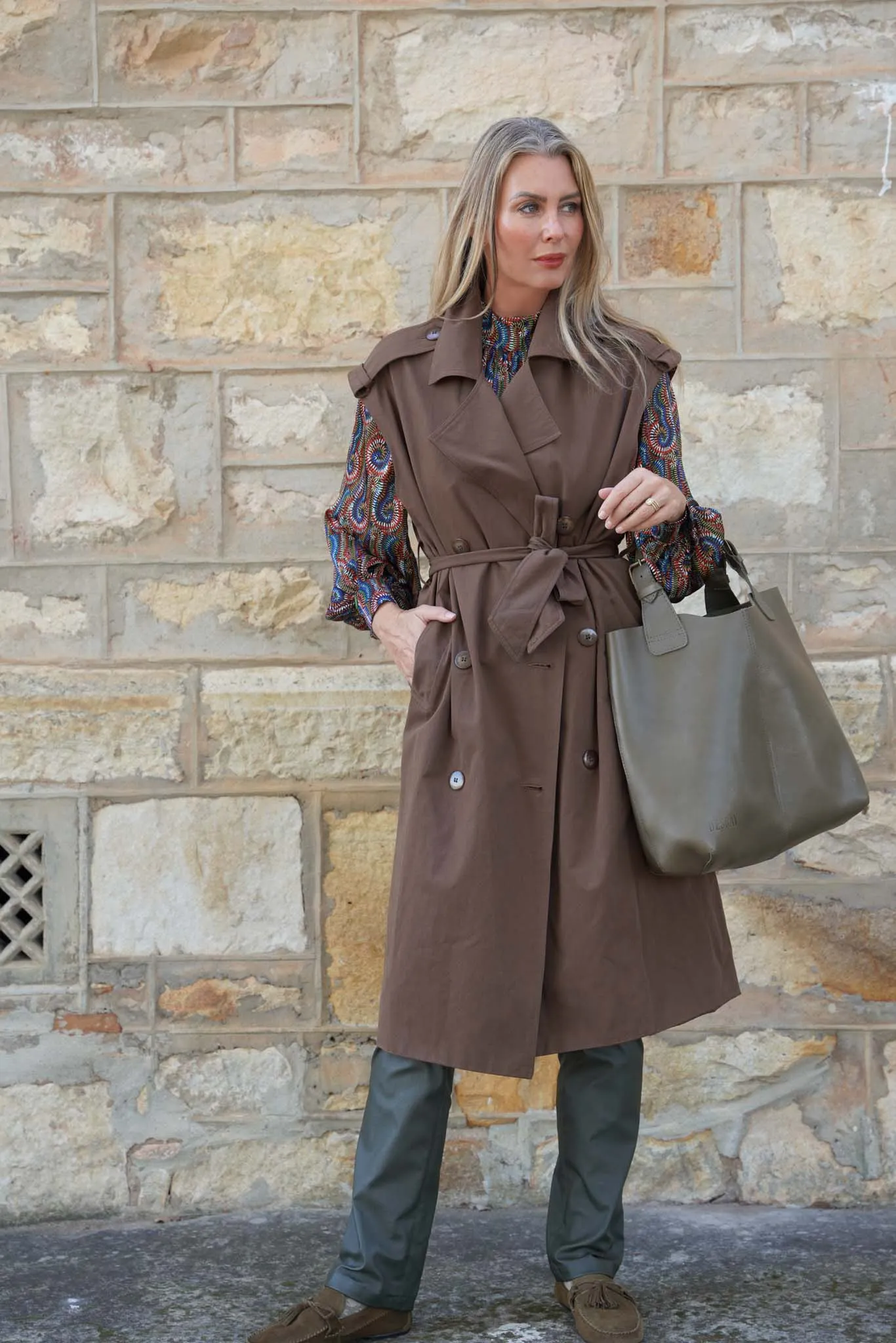 Choc Sleeveless Coat