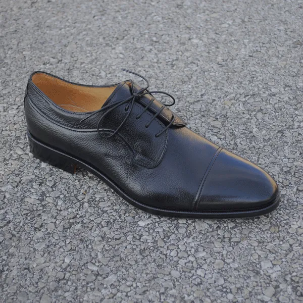 Gravati Savoy Cap Toe Lace Up Shoes in Black