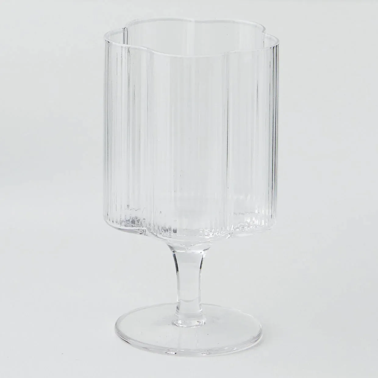 Ribbed Flower Wine Glass | Clear