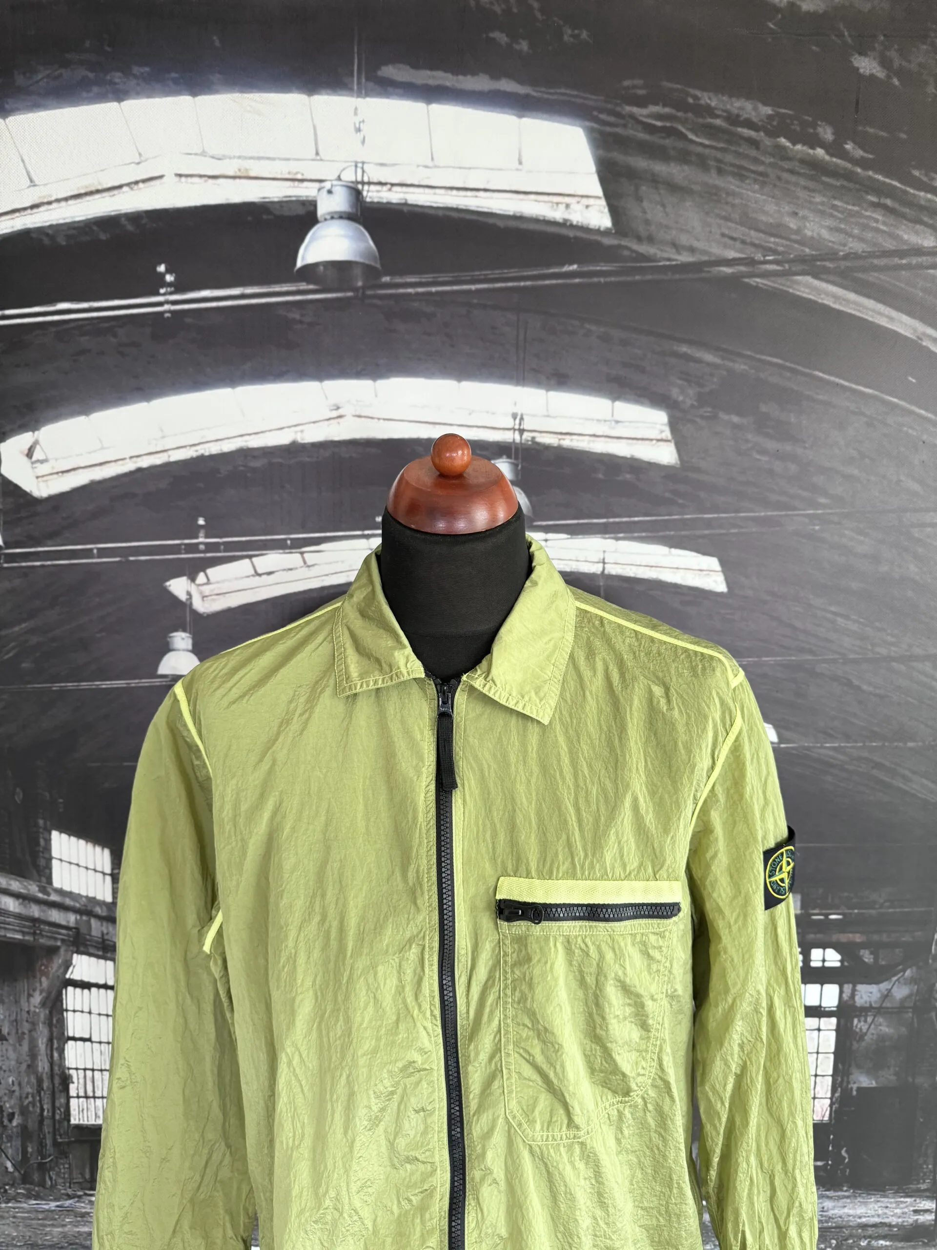 STONE ISLAND NYLON METAL IN ECONYL® REGENERATED NYLON OVERSHIRT