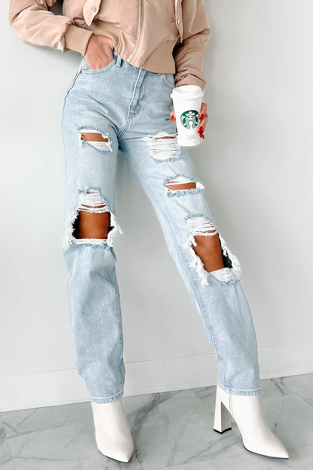 Tate Kancan High Rise Distressed 90s Baggy Jeans (Light)