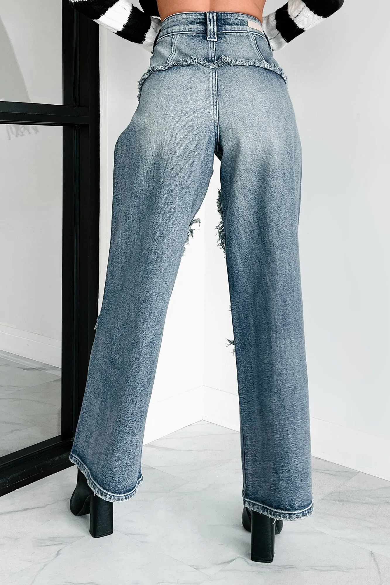 Vernon High Rise Frayed Edge Cello Skater Jeans (Tint)