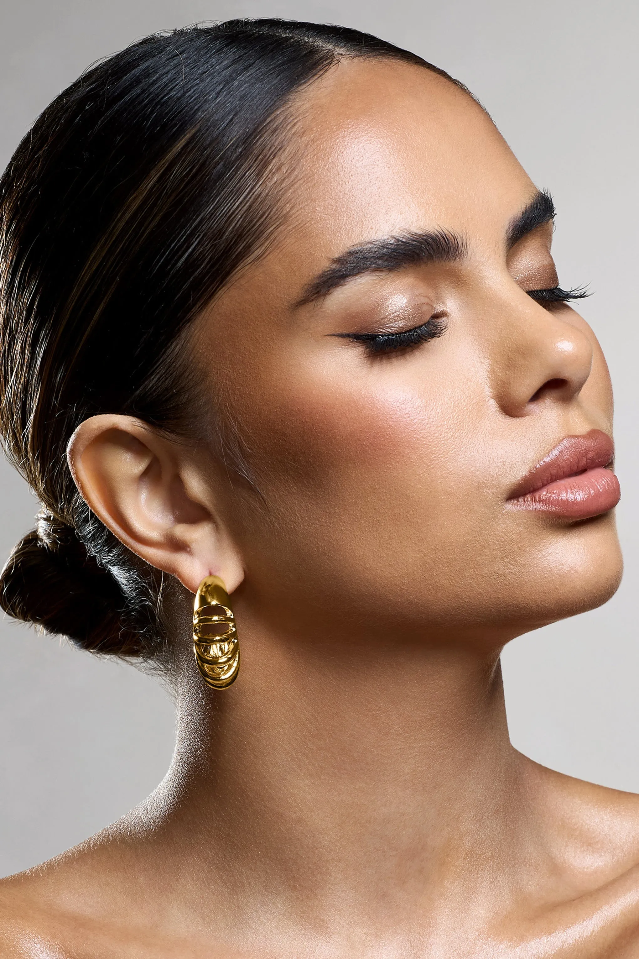 Zephyrine | Gold Ribbed Hoop Earrings