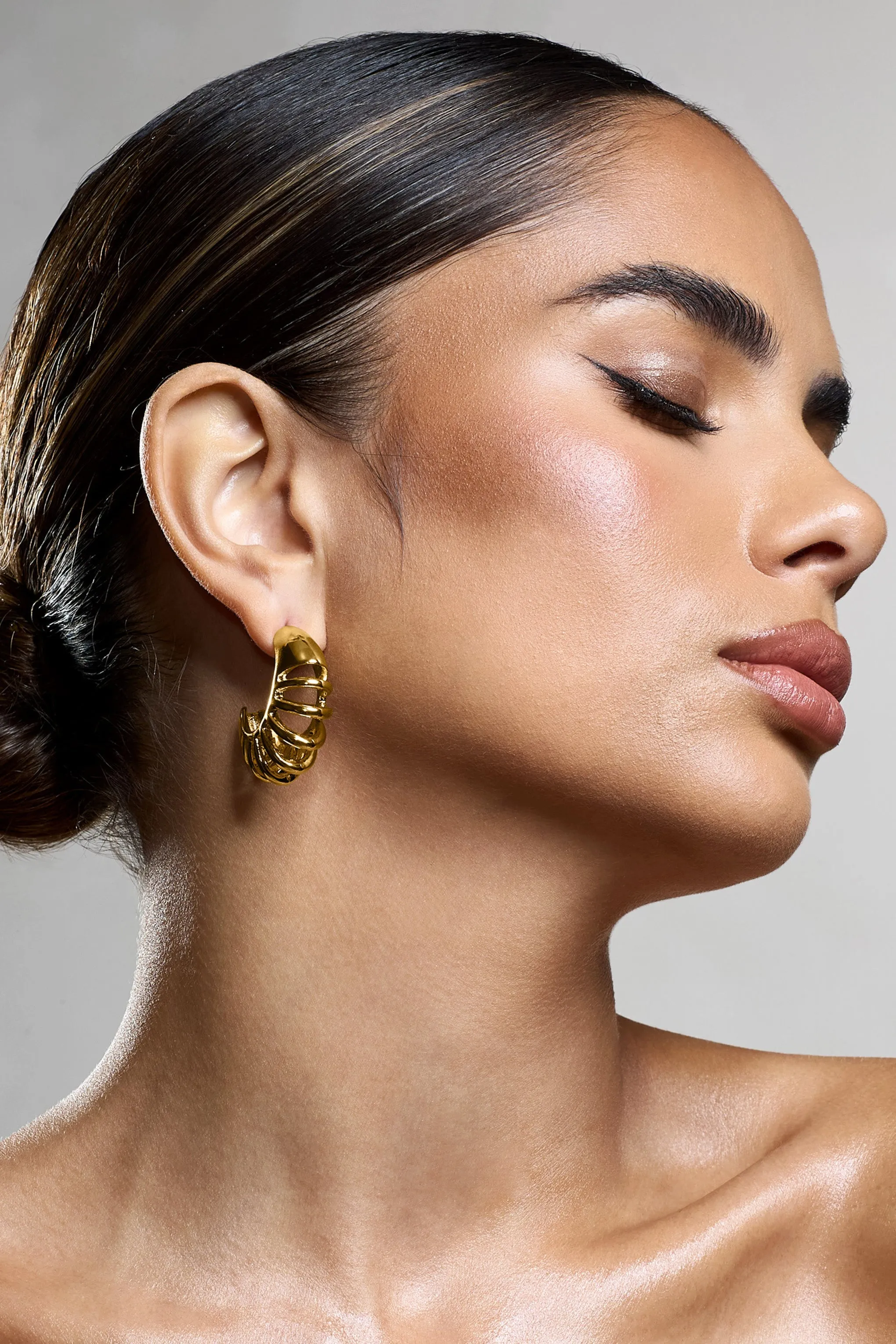 Zephyrine | Gold Ribbed Hoop Earrings